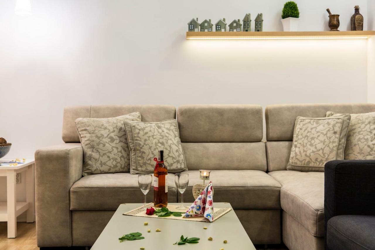 Apartment Pajo I -rezydencja Tatry--grota Solna--taras--garaz Podziemny Zakopane