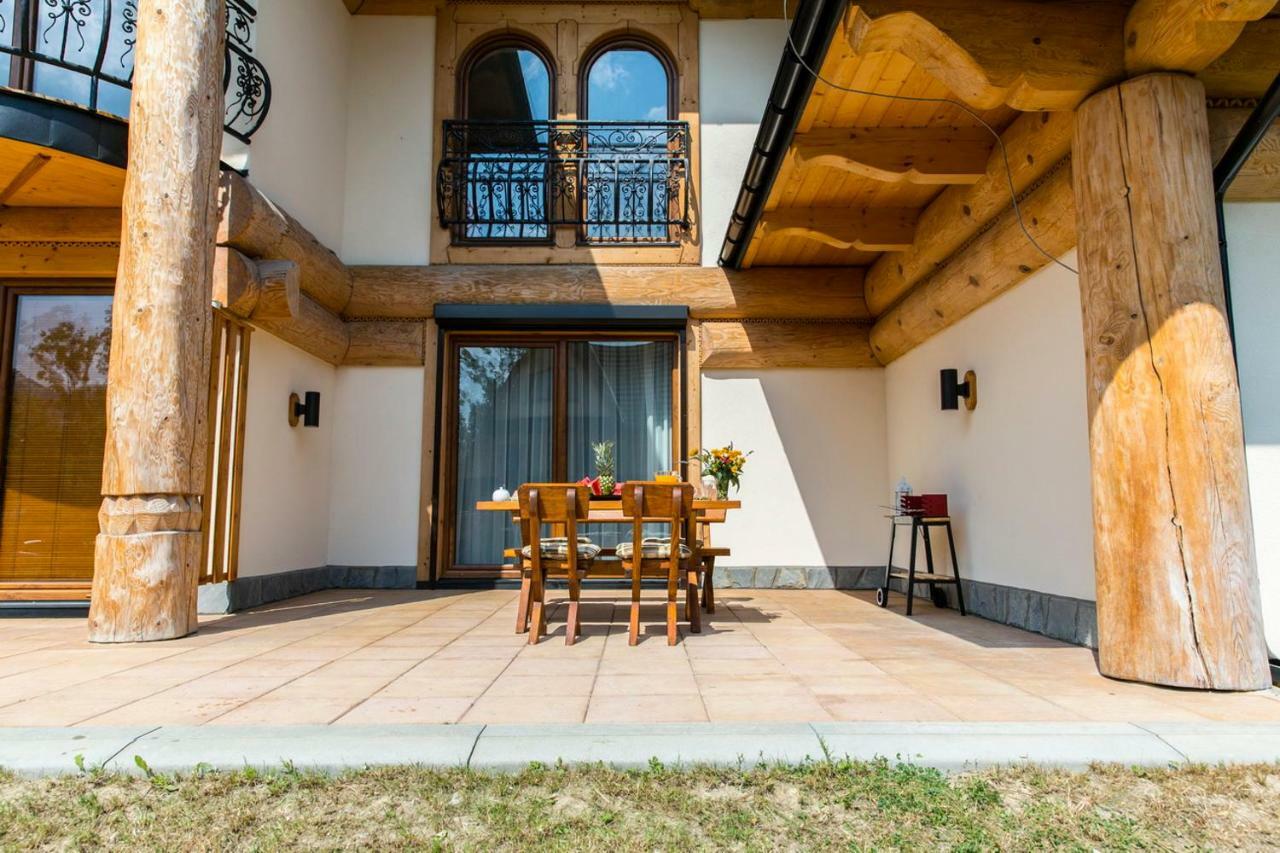 Pajo I -rezydencja Tatry--grota Solna--taras--garaz Podziemny *